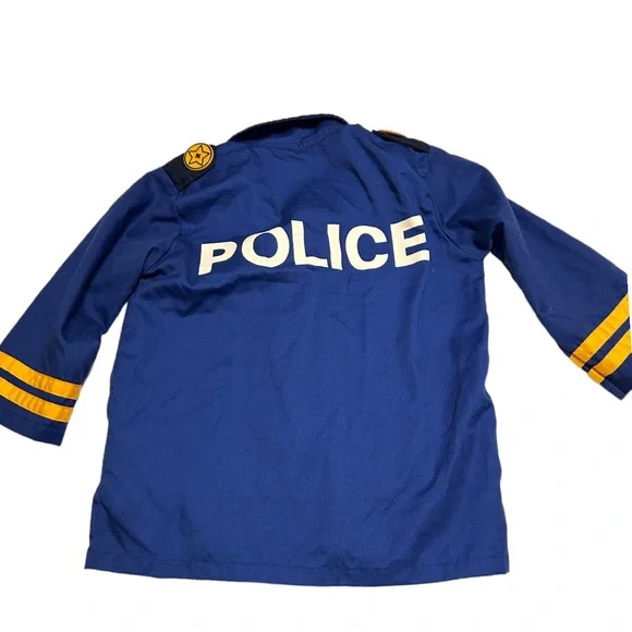 Melissa and Doug police uniform size 3-6 - Picture 8 of 10